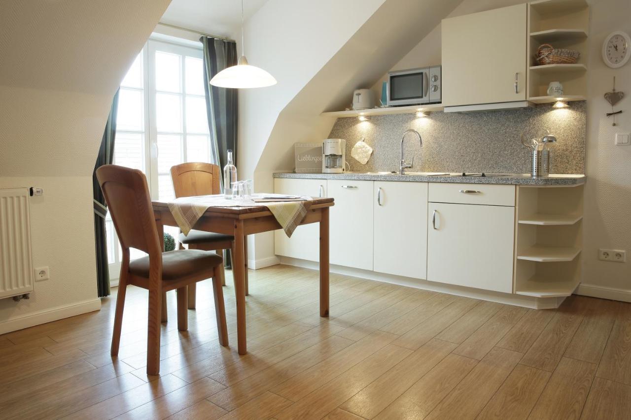 Gasthaus Knudsen Utersum Extérieur photo